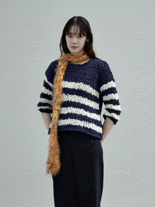 Slitted Fabric Knit Pulover